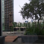 フィリップ・ミル 東京 - 窓からの風景