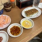 大阪餃子専門店 よしこ - 