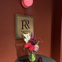 RED ROOM rooftop & grill - 