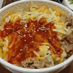 すき家 秋田泉店 - ヤンニョムチーズ牛丼（並）620円