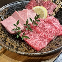 北新地 焼肉 菊地 - 