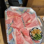 Koshitsu Yakiniku Takumi - おおいた和牛炙り寿司のお肉