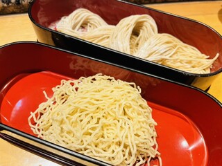 Yuushokutonsai Ichiniisan - 麺