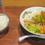 超多加水純手打ち麺 仁しむら - ビューです