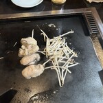 Toukyou Teppan Izakaya Kodama - 牡蠣バター