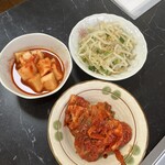 Yakiniku Chuju - 白菜キムチ、カクテキ、もやしナムル