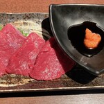 Izakaya Moro - さくら肉刺身