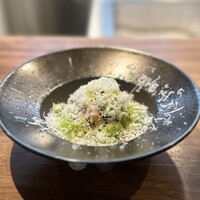 IZA - ④タコの低温調理 そら豆 チコリ ミント ペコリーノチーズ