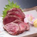 鹿肉の炙り焼き