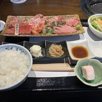 焼肉 炉辺 - 
