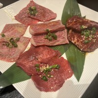 老舗精肉店直送 千種焼肉 飛騨牛の奴隷 千種店 - 