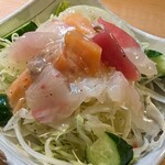 寿司居酒屋 や台ずし - 海鮮サラダハーフ