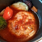 Atsumi Shokudou - ブロッコリー、トマト、揚げナス、人参、ハンバーグ