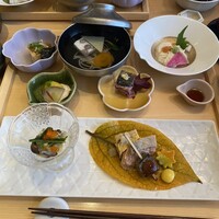 豆富料理と吟醸せいろ蒸し 八かく庵 大阪ステーションシティ店 - 