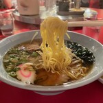 南海飯店 - ラーメン（醤油味）の麺