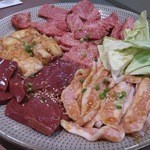 焼肉 わきや - ・カルビ　790円
            ・トントロ　470円
            ・ホルモン　490円
            ・シンゾウ　470円