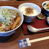 圓 弁柄 渋谷ストリーム - 