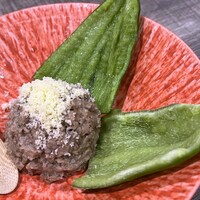 焼肉とみ 横浜関内店 - 和牛の肉ピーマン