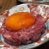 焼肉 きたん 法善寺 - イチボのユッケ