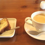 グリーティング - 食後にケーキとコーヒー