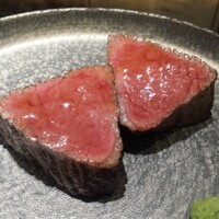 鉄板焼きWAGYU LIVERARY - 本当にぷるんぷるん　群馬県産の黒毛和牛のイチボステーキ