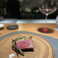 日本のイタリア料理店 sai - 北海道　黒毛和牛　サーロイン　炭火焼　今市かぶらのソテー