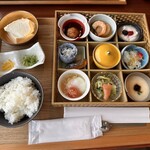 Kamenoi Hoteru - カラダにやさしい和食膳