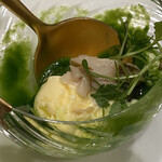 Takumi - ハマグリのフラン(洋風茶碗蒸し)とハーブのサラダ