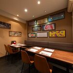 口福屋 しずく - 壁側ソファ席　4席・6席