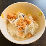 スマイルホテル - だし茶漬け（だしをかける前）