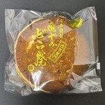 亀十 - どら焼（黒あん）　390円（税込）