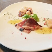 COLONIAL BEACH 横浜ハンマーヘッド - 