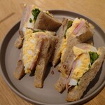 ザ・サンドイッチスタンド - 糸島たまごとハムレタス胡桃サンド♪