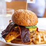 ムースヒルズバーガー - 2024.4 DELUX BURGER（3,190円）