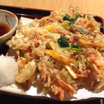 手打ち蕎麦 寺田家 - 熱々のかき揚げ