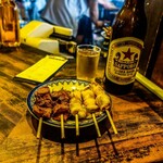 いせや総本店 - 大瓶ビール600円、ハツ串100円、ひなどり串100円
            全て塩です。