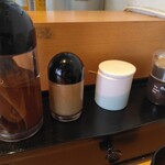 麺屋こころ - 卓上の調味料(2024.4.14)