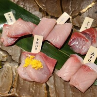 魚師匠 -  魚師匠 -