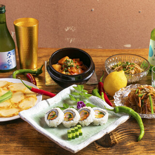 チヂミやキムチなど、手間暇かけて作る本格的な韓国料理