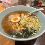 Tatsumiya - ラーメン550円