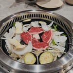 ジンギスカン 羊をめぐる旅 - 