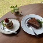 244765301 - ショートケーキ&ショコラケーキ