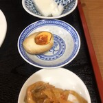 Nisshouen - 杏仁豆腐、煮卵半分、辛搾菜