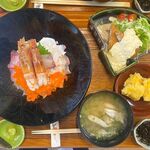 すいづき - 極上　海鮮丼とアジフライ