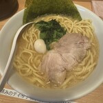 Yokohama Iekei Ramen Kamariya Ootemachi Ten - 