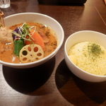 SAKURA BROWN - チキンカレー　９５０円