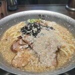 背脂中華そばと餃子 福鳳 - 