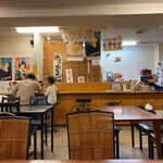 どんどん焼き おやつ屋さん - 店内（座席より右まわり）➡︎