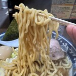 Tonikaku - 麺リフトアップ