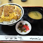 Oomura - カツ丼 900円 大盛 150円